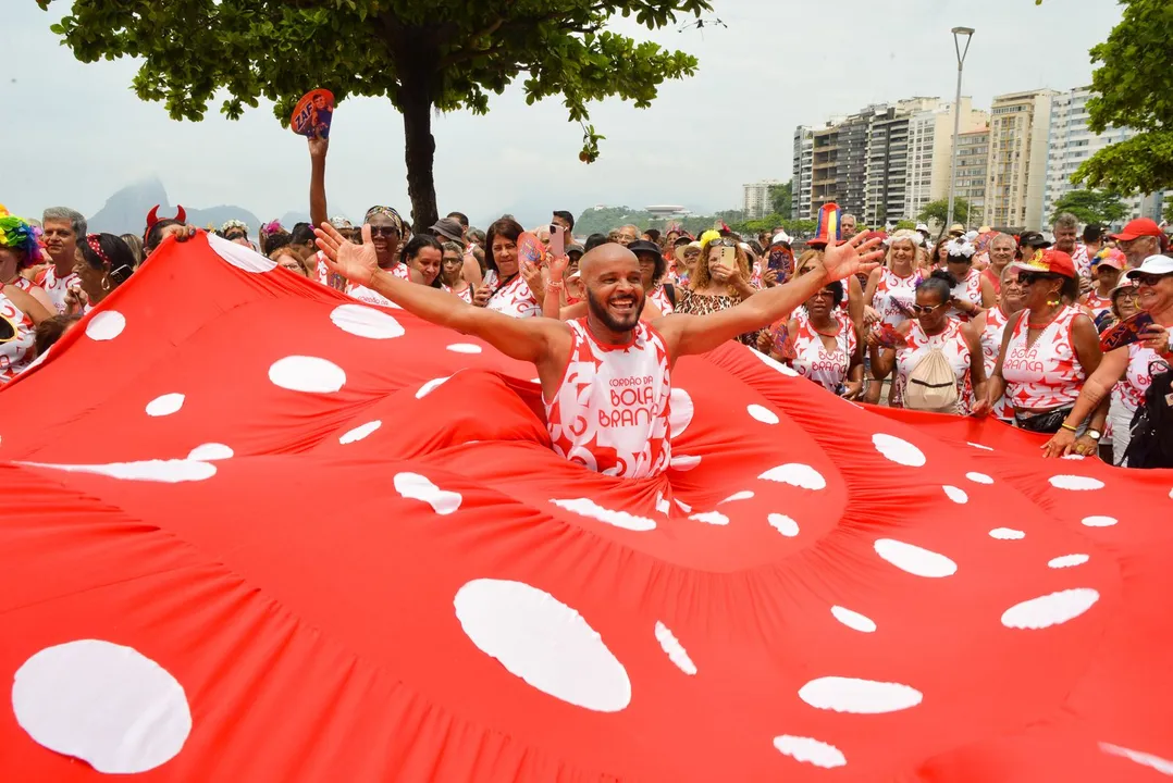 O Bola Branca é atração do Carnaval em Niterói