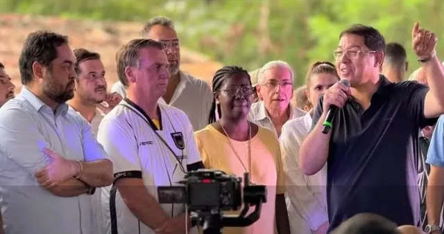 Bolsonaro e o governador Cláudio Castro estiveram presentes