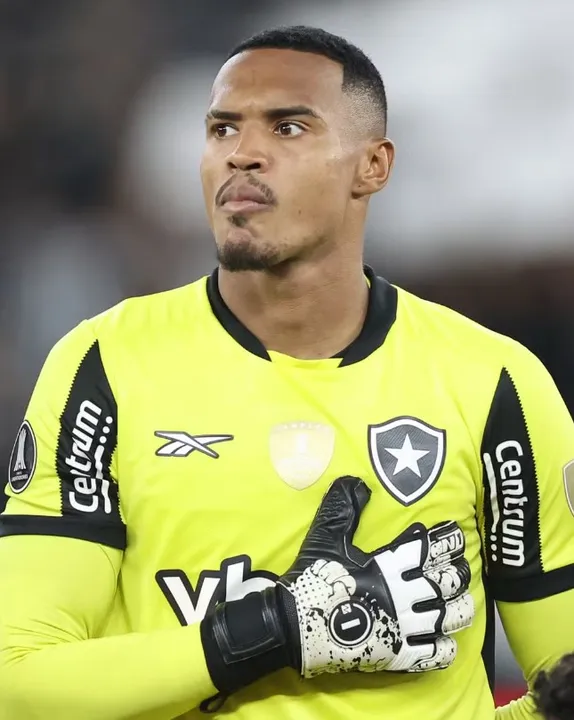 John será jogador do Nottingham Forest