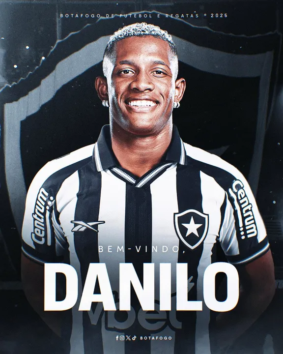 Botafogo anuncia a contratação do volante Danilo