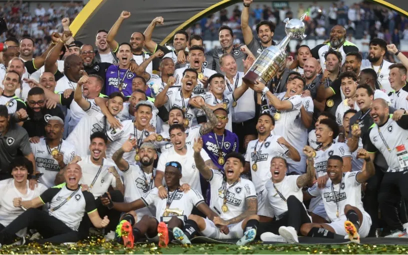 Jogadores do Botafogo comemoram o título da Libertadores