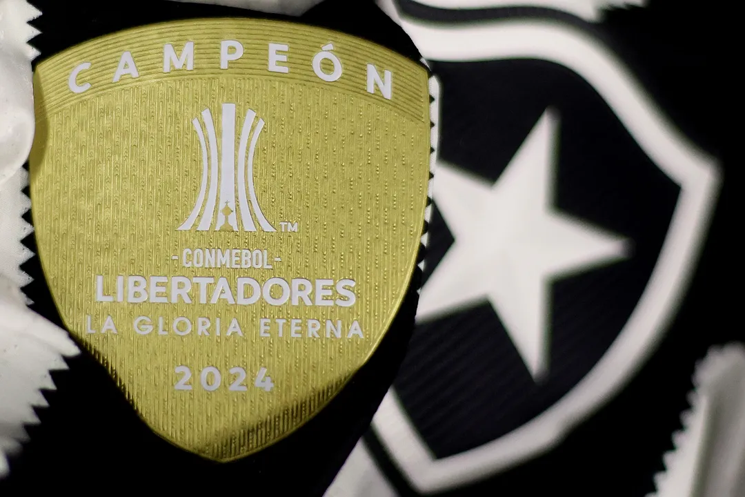 Botafogo enfrenta a LDU no estádio Nilton Santos, às 19h, nesta quinta (14)
