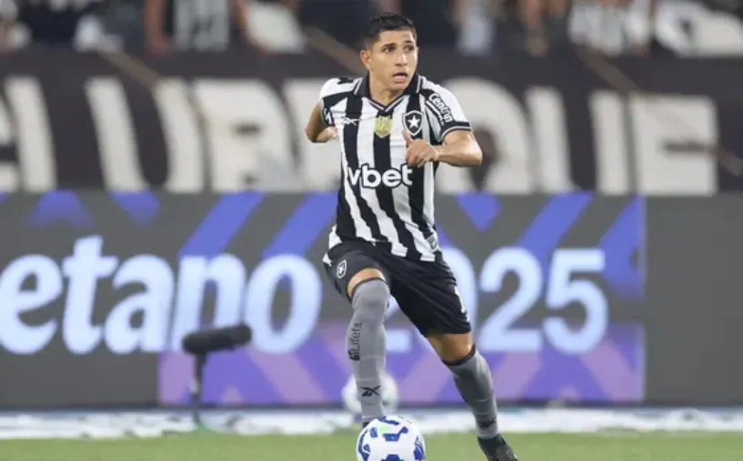 Botafogo enfrenta o Atlético Mineiro, neste sábado (20), às 18:30