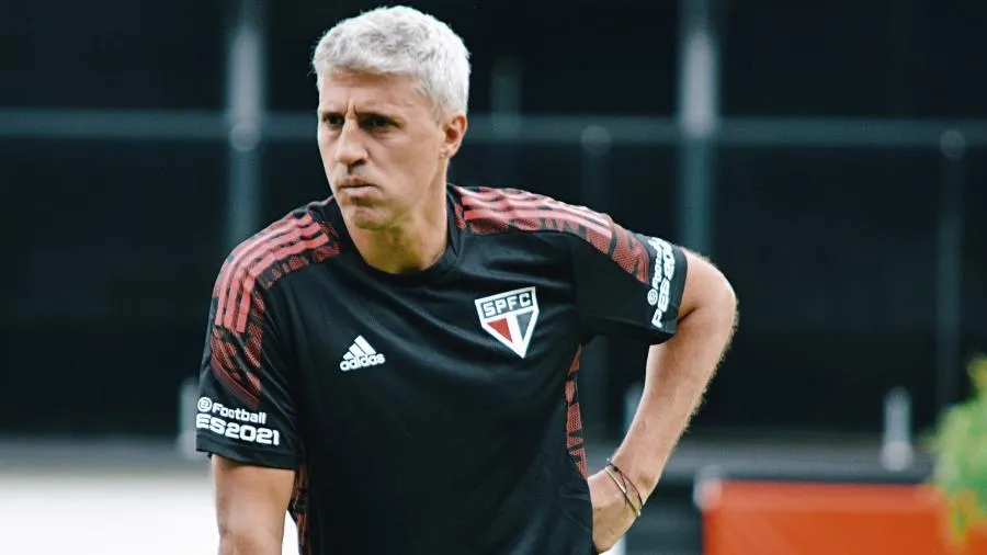 No Brasil, Crespo treinou o São Paulo em 2021