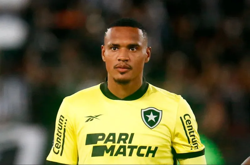 Botafogo recusa proposta de 8 milhões de euros por John