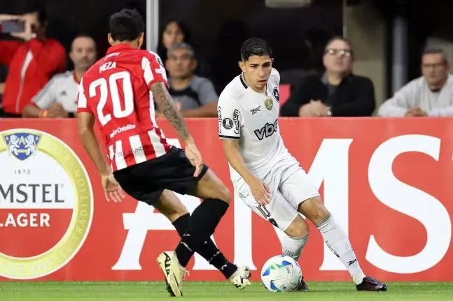 Savarino é um dos lesionados do Botafogo