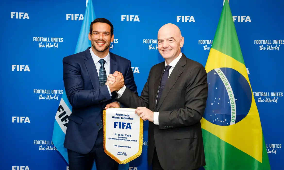 O dirigente comunicou a proposta ao presidente da Fifa