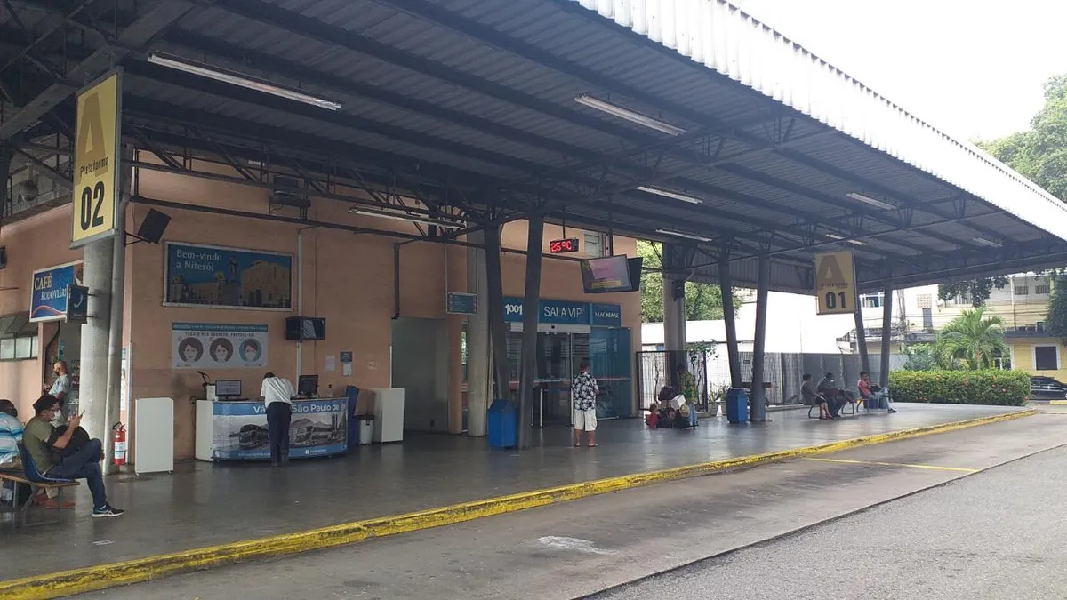 O terminal segue com patrulhamento feito apenas por agentes do Segurança Presente e do 12º BPM, que reforçou o policiamento após o ocorrido