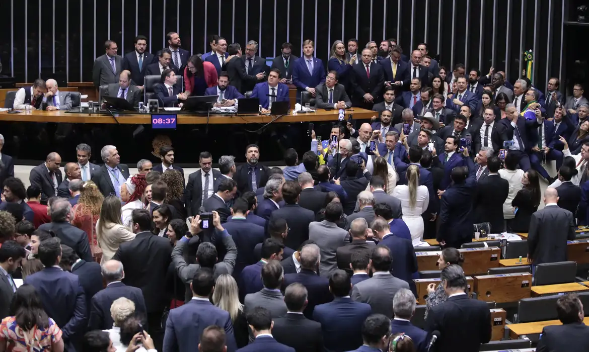 A decisão de pautar a votação foi tomada pelo presidente da Câmara, Hugo Motta (Republicanos-PB)