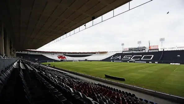 Ainda hoje, o estádio vai receber Vasco x Botafogo pela Copa do Brasil