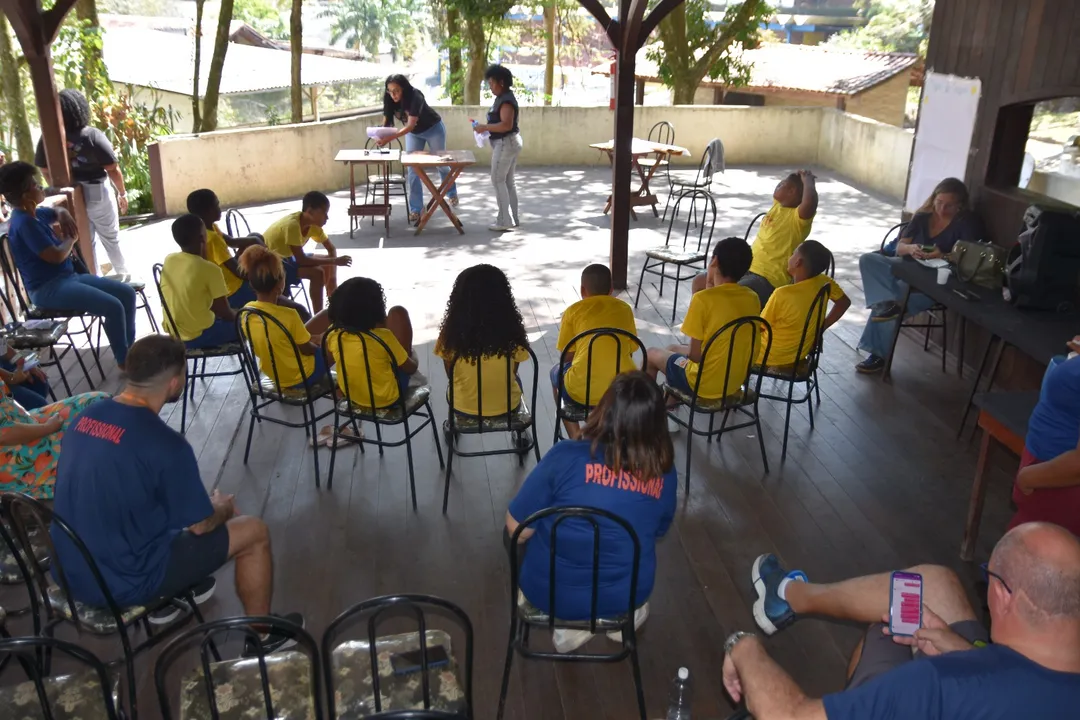 Além das atividades esportivas, participaram de um bate-papo sobre bullyin