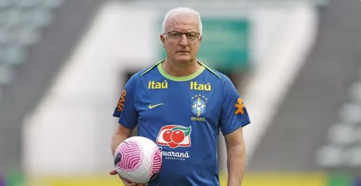 Dorival Júnior convoca quatro atletas para duelo contra a Argentina, dia 25