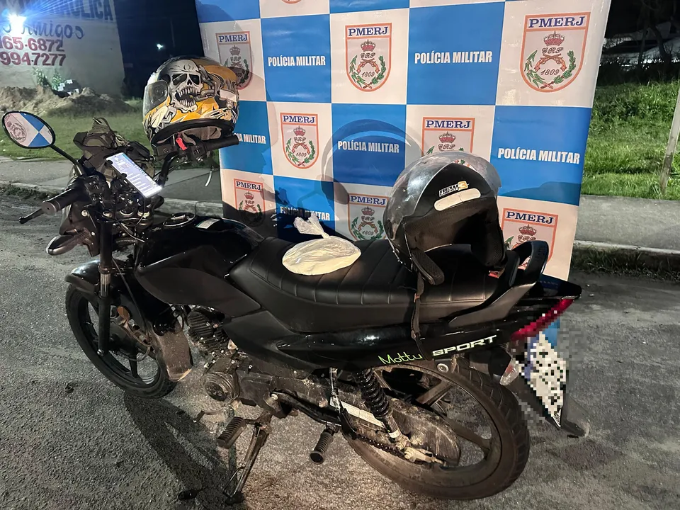 Motocicleta foi apreendida