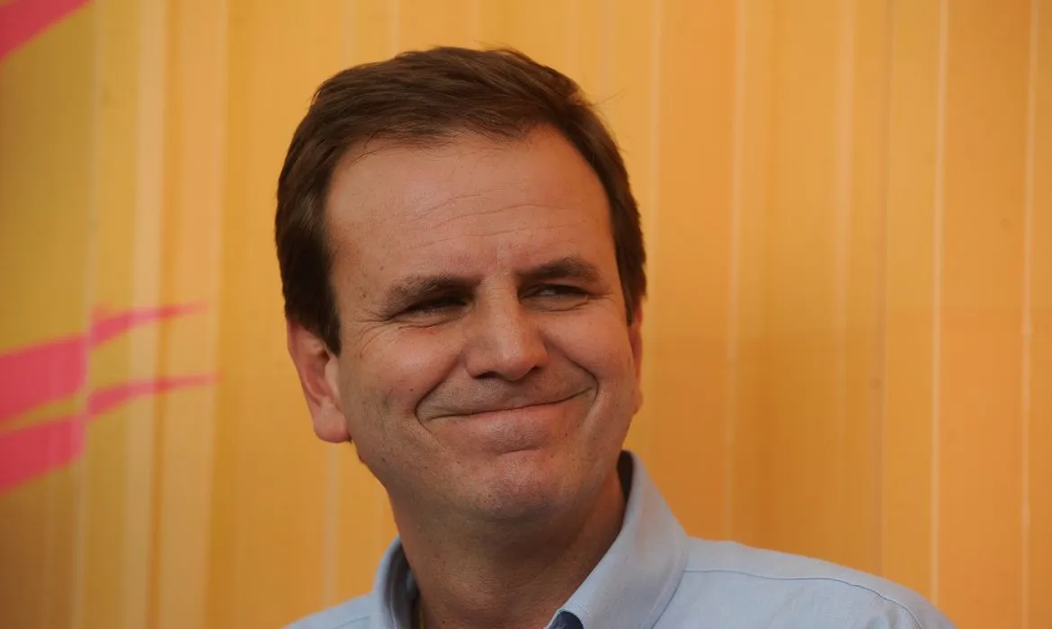 Eduardo Paes lidera com 35% das intenções de voto para o governo do Rio em 2026, segundo levantamento da Genial/Quaest