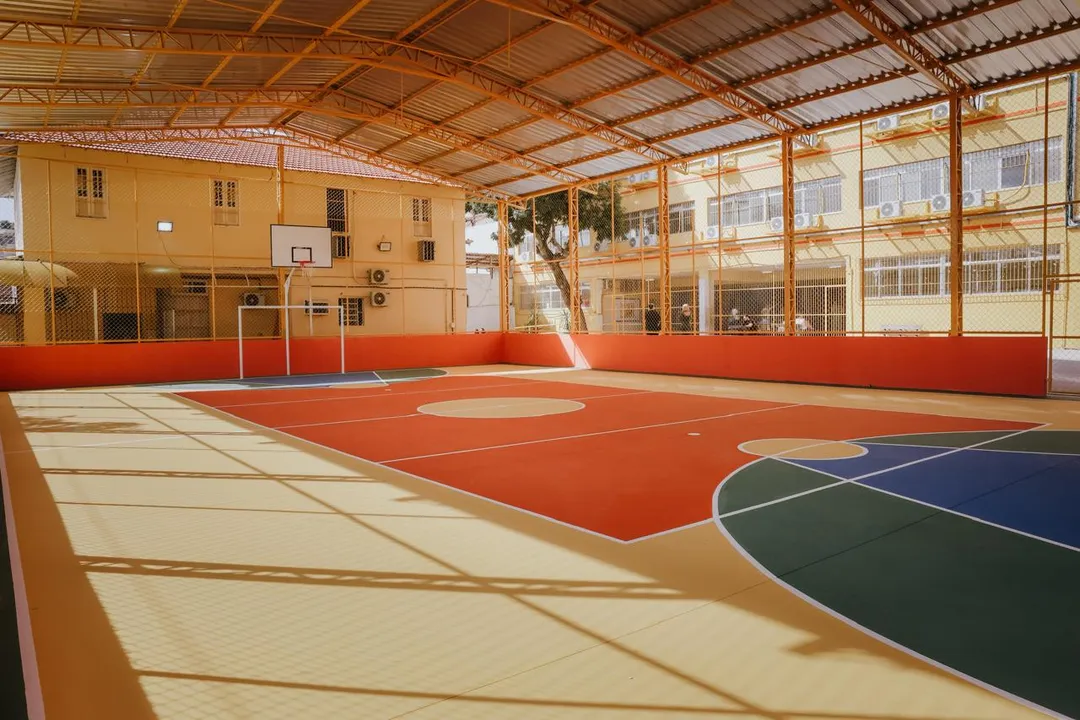 O espaço é a segunda quadra da unidade e beneficiará os mais de 600 alunos