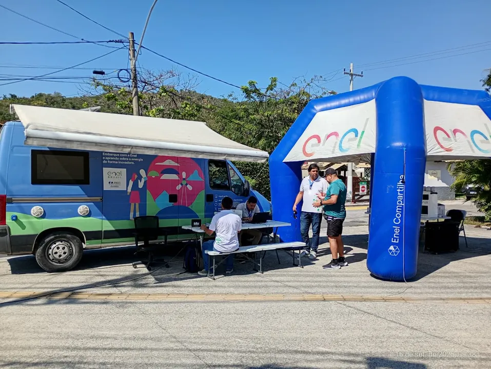 Durante a semana, a Enel também ofereceu atendimento móvel para facilitar o acesso dos clientes desses municípios aos serviços da distribuidora