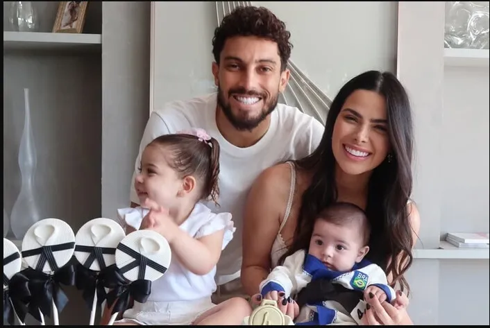 Vitoria Schneider estava em um táxi que colidiu com um Van