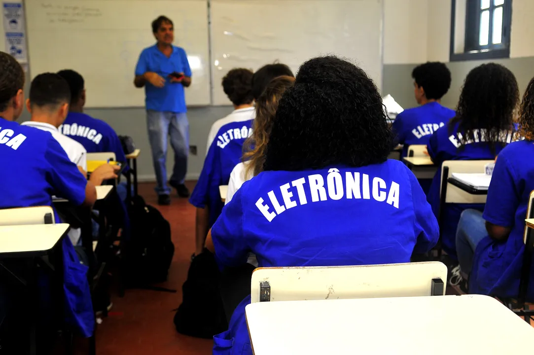 A taxa de inscrição varia de acordo com o curso