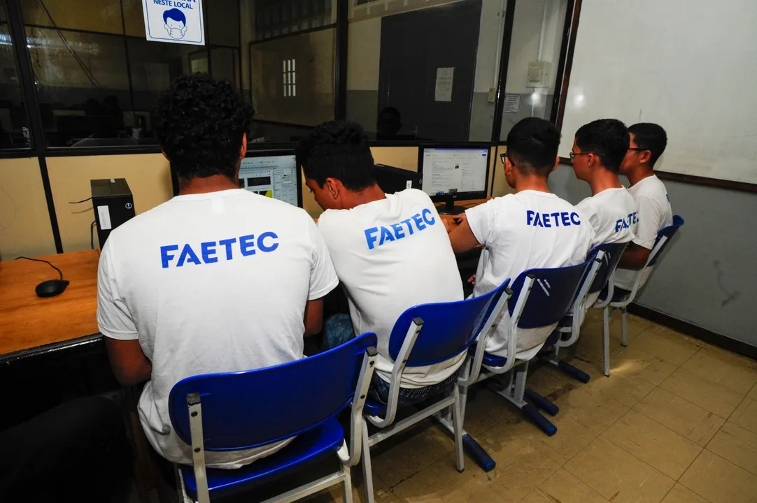 Durante o período da Maratona, os participantes terão acesso a materiais didáticos, atividades avaliativas e suporte por meio de um canal no Telegram
