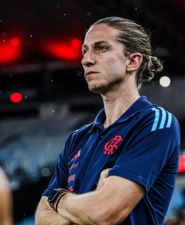 Filipe Luís diz que polêmica com Pedro é assunto encerrado
