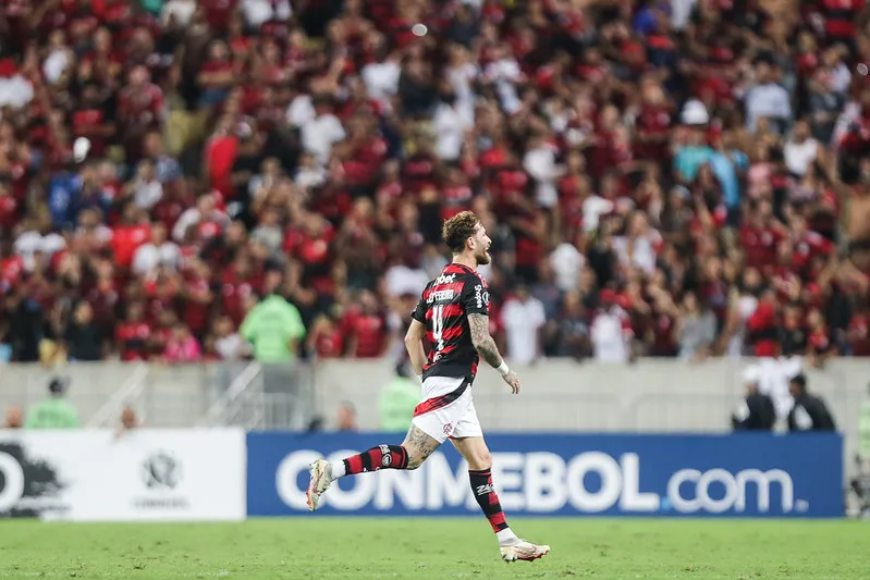 Léo Pereira marcou o gol do alívio Rubro-Negro