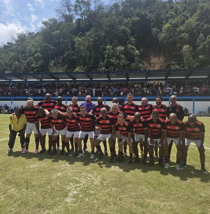 FlaMaster venceu por 6 a 2 a equipe dos Amigos de Mendes na manhã desse domingo (12)