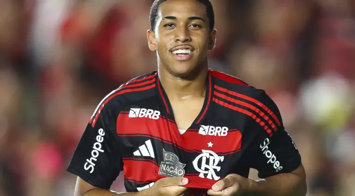 'Joia' da base do Flamengo, Joshua só poderá assinar o novo vínculo quando completar 18 anos