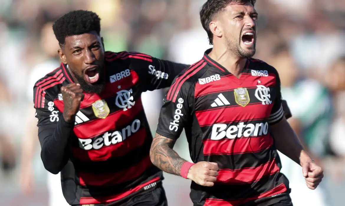 Flamengo vence o Juventude por 2 a 0 e se mantém na liderança do campeonato