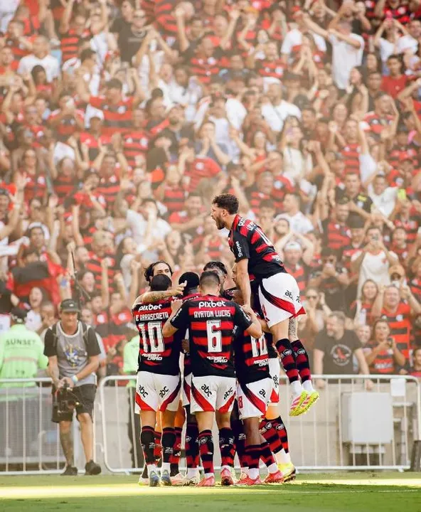 Flamengo e LDU se enfrentam nesta quinta (15), no Maracanã, buscando uma vaga nas oitavas da Libertadores