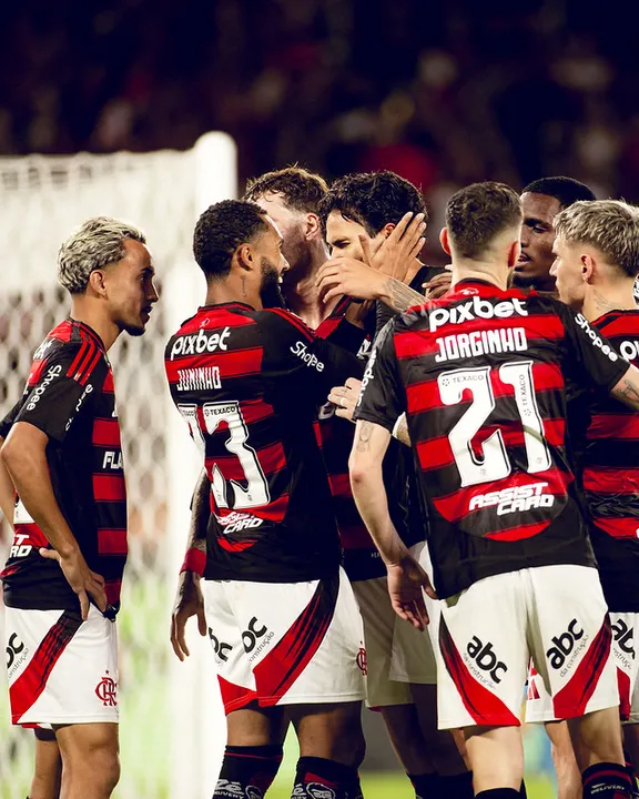 Flamengo busca a liderança do Brasileiro nesta quarta (23), contra o Bragantino