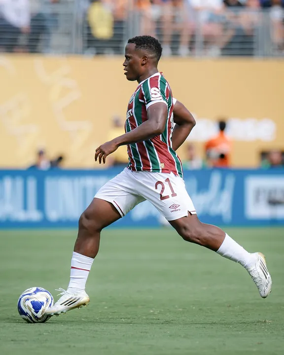 Arias se despede do Fluminense nesta quinta-feira (17), contra o Cruzeiro