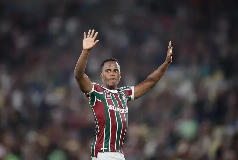 Arias deixou o Fluminense após o duelo contra o Cruzeiro, no dia 17
