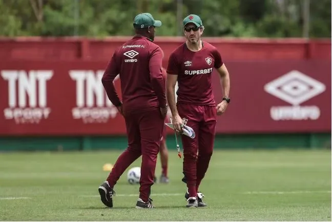 Zubeldía prepara o Fluminense para encarar o Atlético-MG, neste sábado (04)