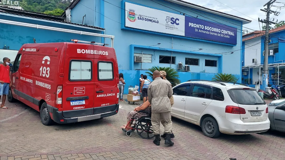 Casal foi levado ao Pronto Socorro Central, no Zé Garoto, com queimaduras nos braços e nas pernas