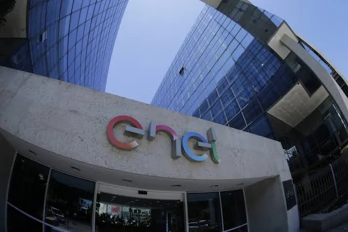 Procurada, empresa disse não ter sido notificada sobre a ação e que  realiza manutenção periódica em sua rede elétrica