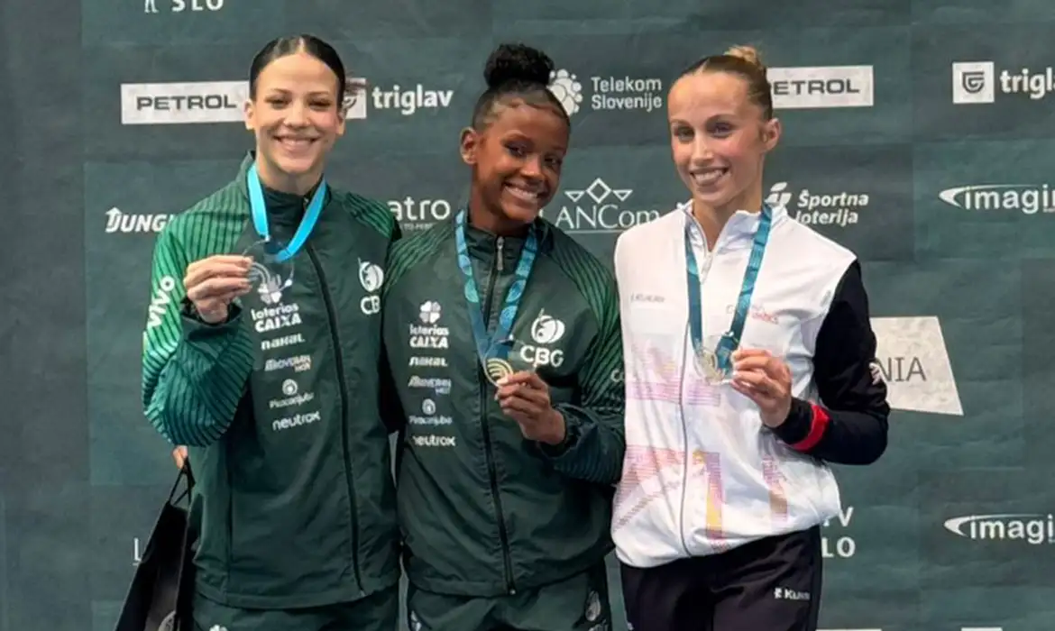 Os destaque foram as dobradinhas de Júlia Coutinho (ouro) e Gabriela Barbosa (prata) na final do solo feminino