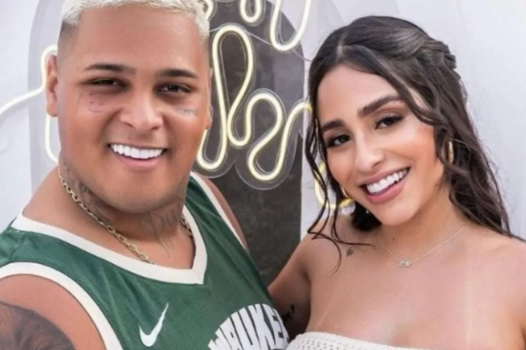 Nos stories, a jovem condenou o comportamento do ex