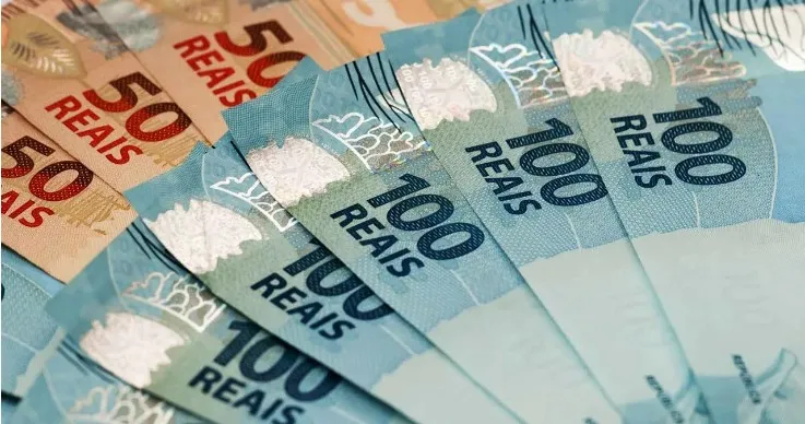 Salário mínimo deve ter aumento real em 2026