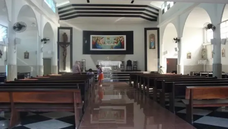 O homem foi abordado por criminosos logo após sair de uma missa na Igreja Nossa Senhora da Cabeça