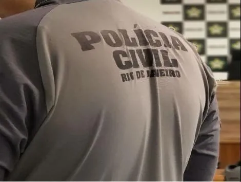 OContra ele, foi cumprido mandado de prisão preventiva, expedido pela Justiça de Cabo Frio