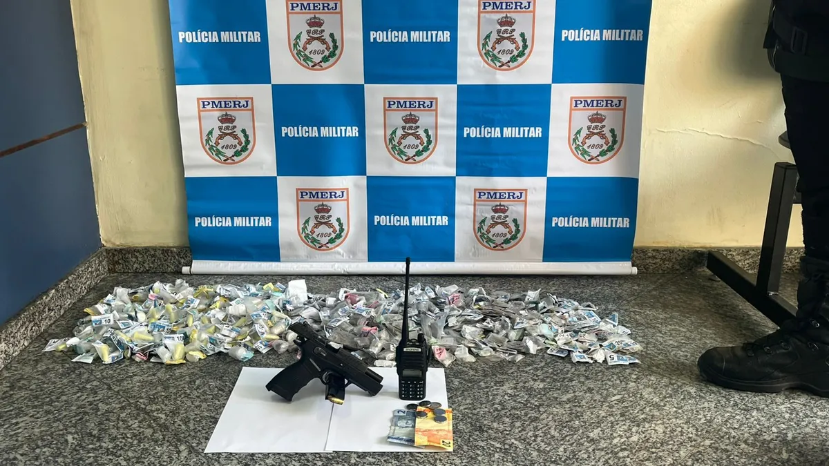 O material apreendido foi encaminhado à 78ª DP (Fonseca)