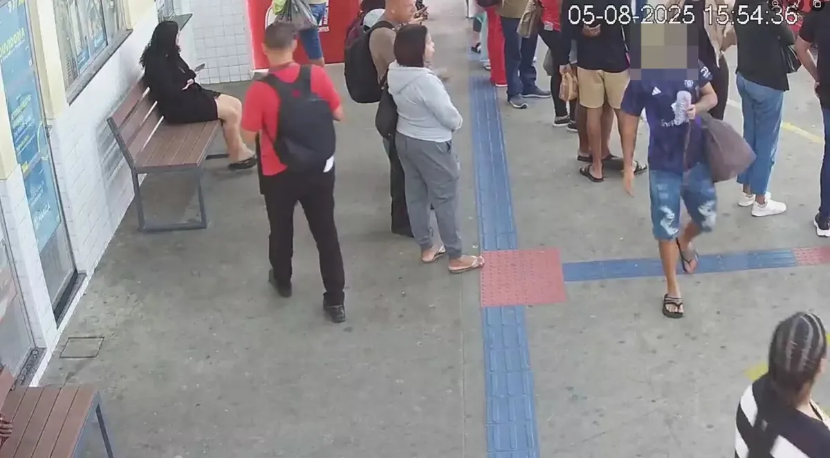 Quando os policiais chegaram, o homem já tinha embarcado em um ônibus em direção ao Rio de Janeiro