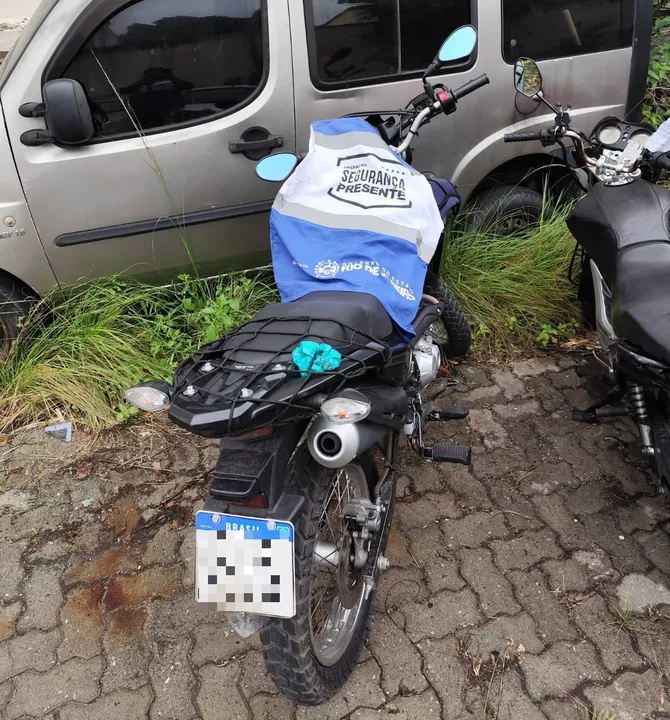 Motocicleta clonada foi apreendida