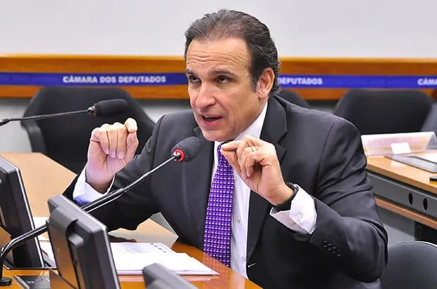 Hugo Leal apresenta projeto de lei que agrava as sanções para quem causar perturbação do sossego público