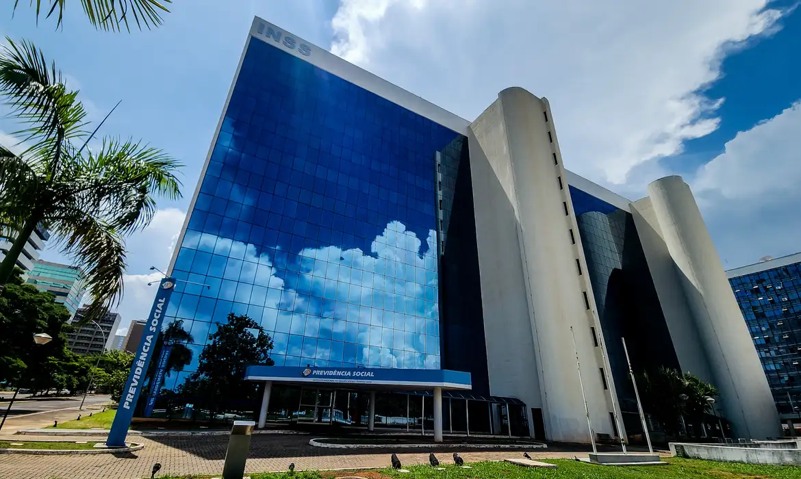Segundo INSS, todos os aposentados e pensionistas receberão os valores de volta até 6 de junho