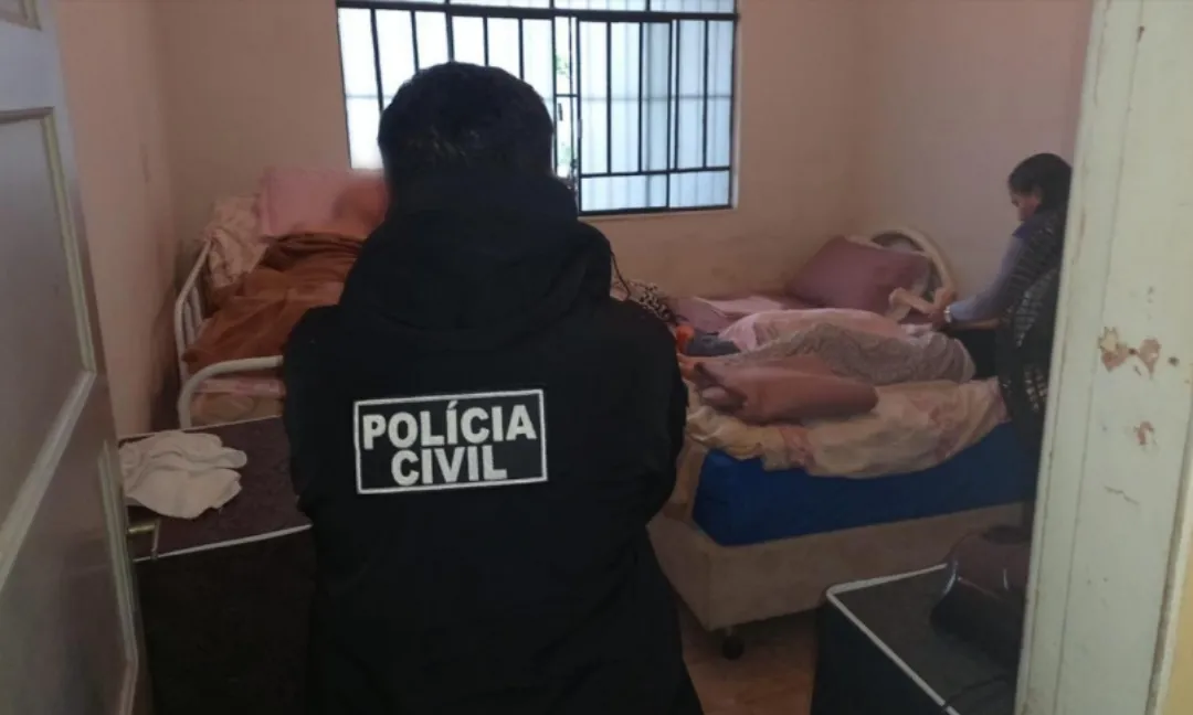 A polícia informou que os idosos serão encaminhados a locais adequados e que as investigações continuam