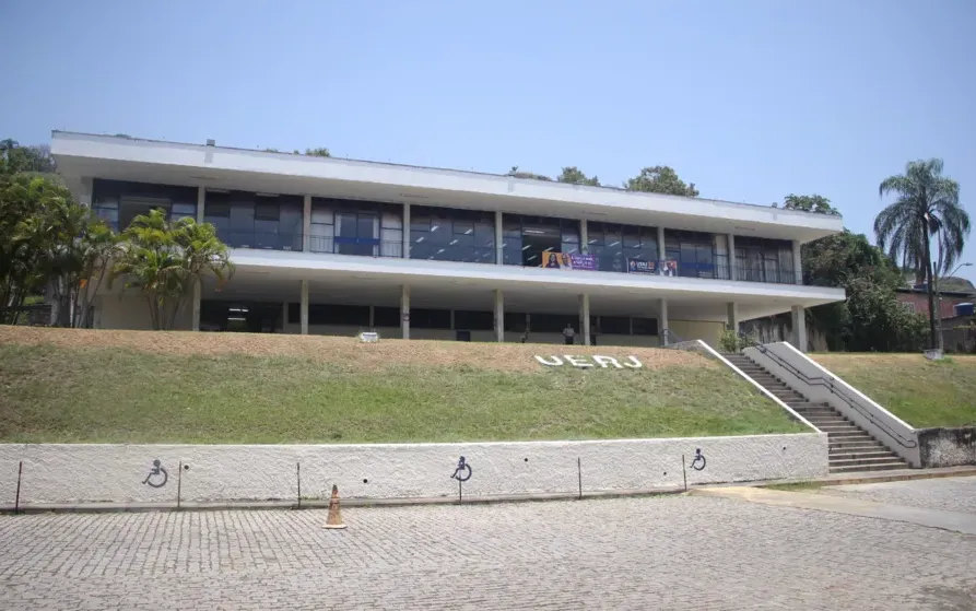 Conferência é organizada pelo Coletivo ELA em parceria com movimentos sociais locais, grupos de pesquisa e profissionais de várias áreas