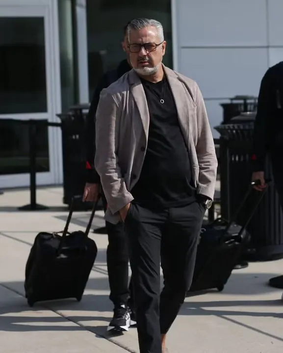 José Boto estaria cogitando pedir demissão do Flamengo após veto em contratação de Mikey Johnston