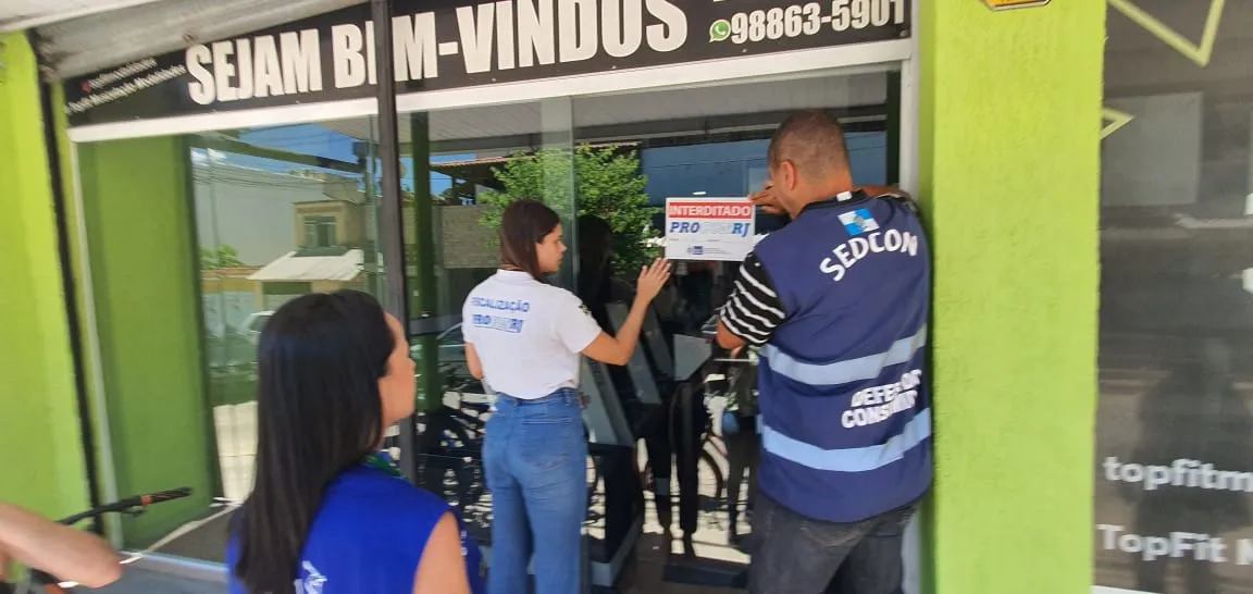 Três locais foram autuados e um interditado e têm até 15 dias para apresentar defesa