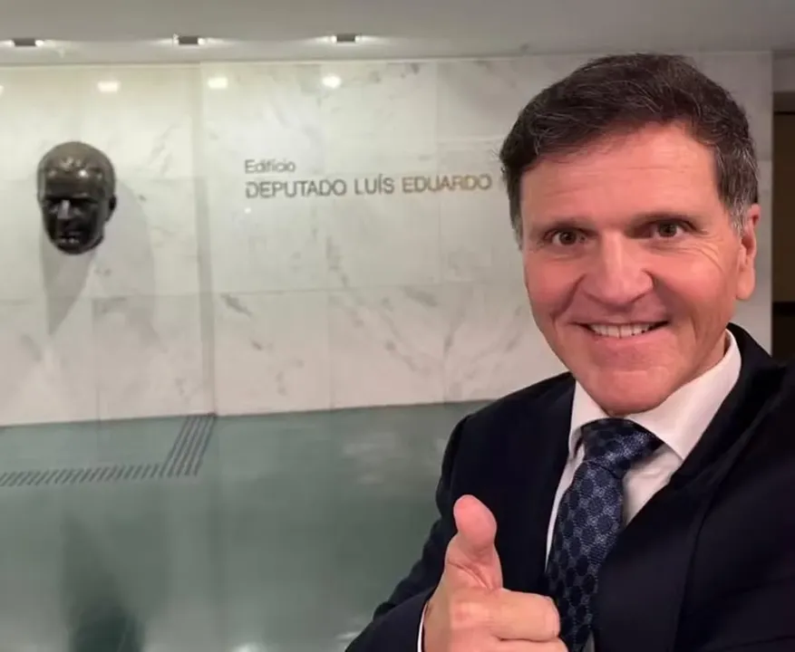 Alexandre Carvalho, de 58 anos, morreu após sofrer um acidente doméstico